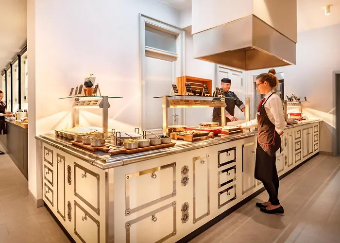 Imperial - By Liburnia & Ξενοδοχείο Οπατία