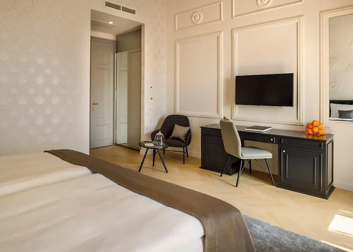 Imperial - By Liburnia & Οπατία